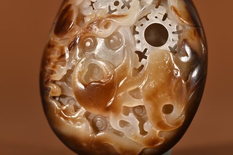 和田玉籽料|和田玉籽料原石雕八方来财把件