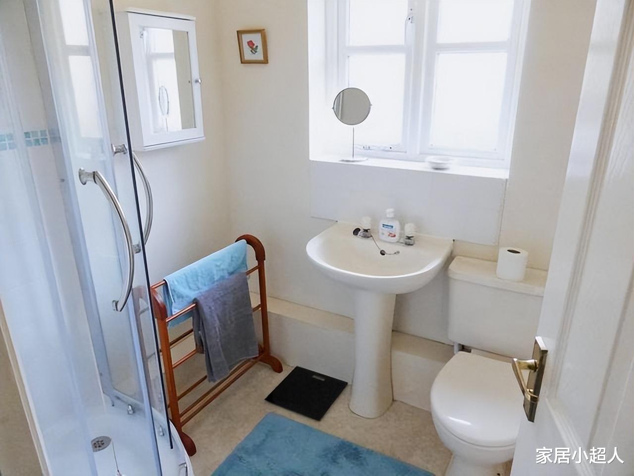 卫生间很容易被人忽视的3个位置!简单改一下,就能让空间翻倍!