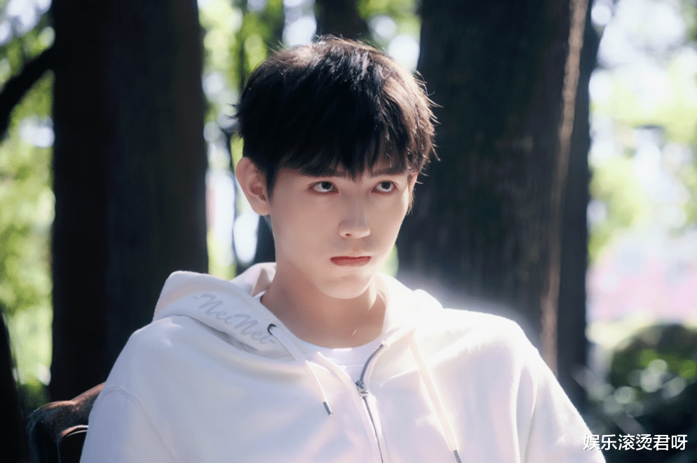 点燃我|《点燃我温暖你》捧红了谁?一男一女,好演员赶上了好剧本