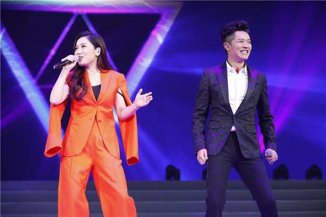 曾毅|20多年坚持五五分账,“凤凰传奇”的人间清醒令多少人汗颜!