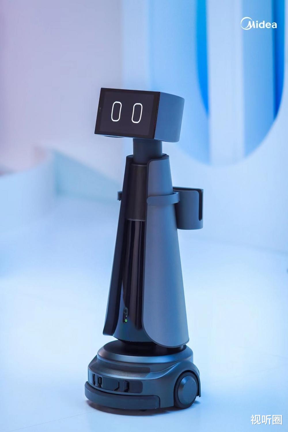 美的首款家庭服务机器人自带“投影属性”，这意味着什么？