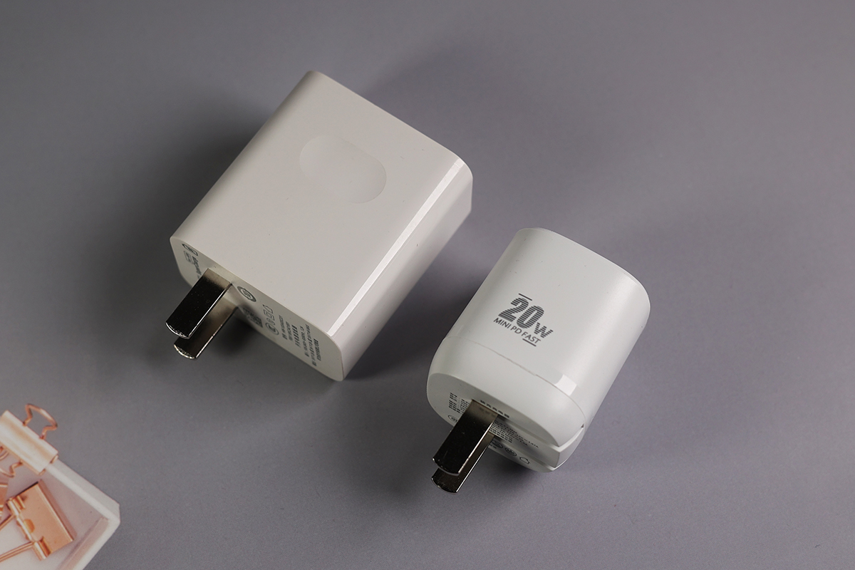 华为|双口速充更便携，让你的手机时刻电量满满