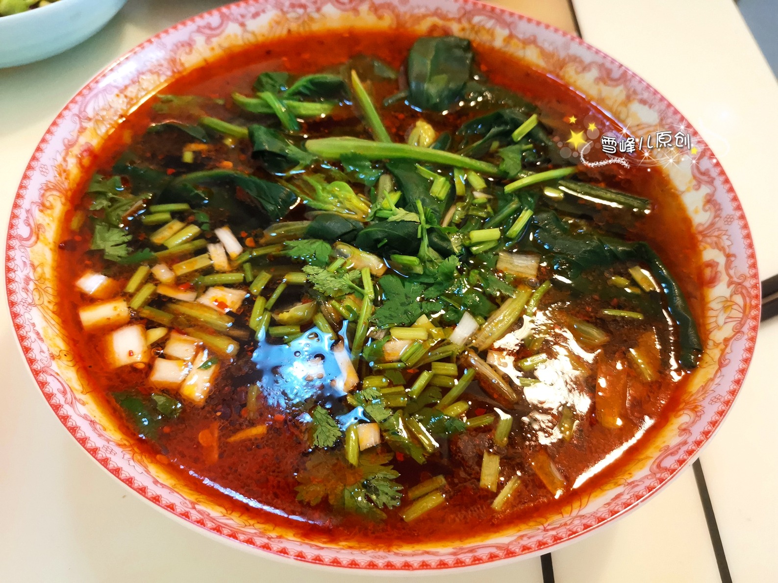 70岁老夫妻的早餐，看起来有些心酸，朋友：粗茶淡饭没啥心酸！