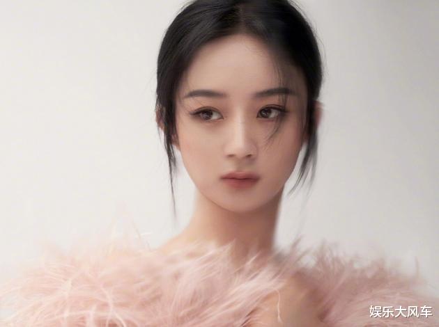 赵丽颖|赵丽颖最新时尚芭莎封面曝光，高糊照片引质疑，网友：拍的好烂