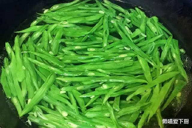 穴位|农历五月多“湿热”,建议:无论男女,常吃4样,清热解暑精力足