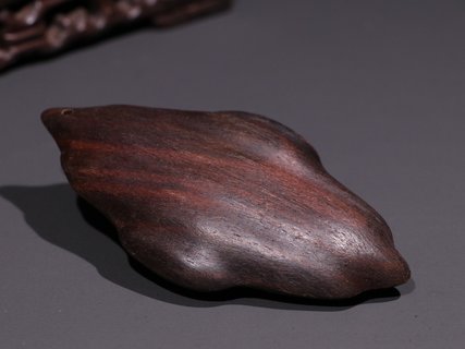 沉香|旧藏 沉香雕千手观音挂坠