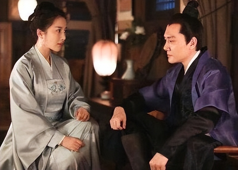 顾廷烨|知否:明兰至死不知,顾廷烨拼命护住曼娘,是因为一个女孩雁紫