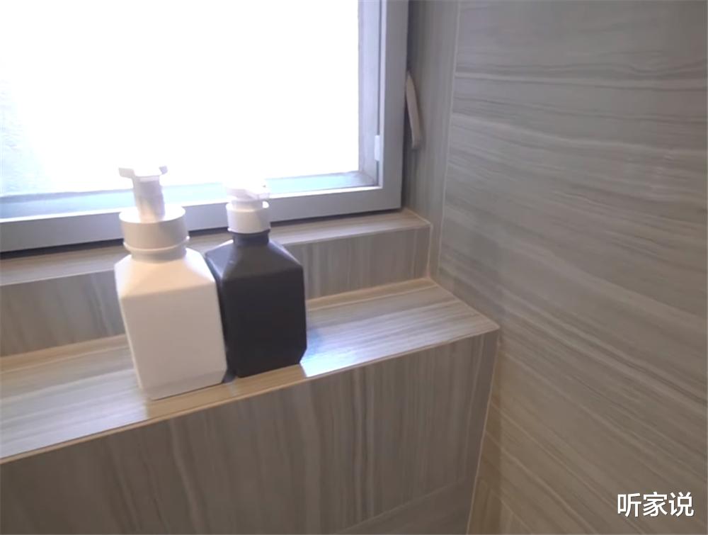 香港90后夫妻豪装28㎡婚房:“眼镜房”改房中房,半平米也不浪费