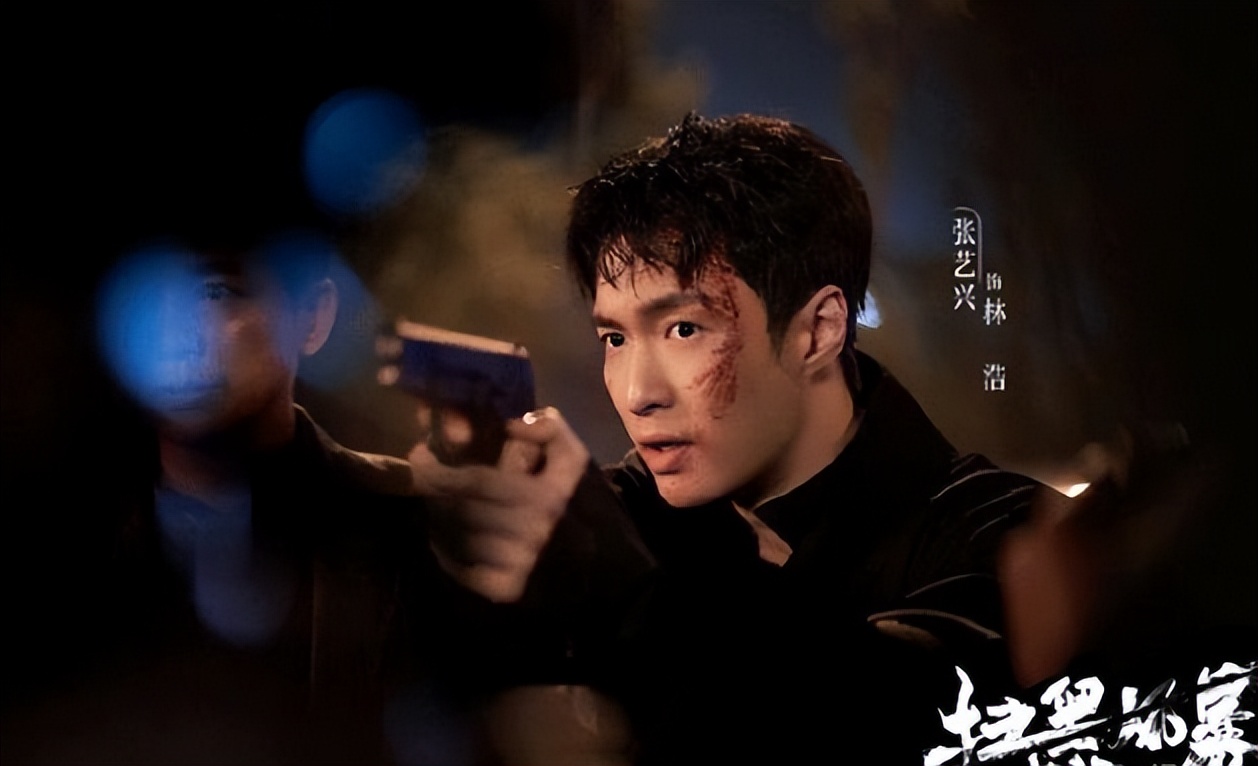 张艺兴|“隐藏大佬”张艺兴：根正苗红为国家纳税2000万，让C位粉丝泪崩