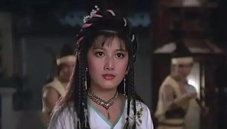 从小被父亲侵犯,婚后遭丈夫家暴,“最美赵敏”的结局让人痛心