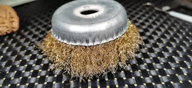 纳米|文玩核桃打底用纳米刷还是钢丝刷？