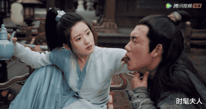 且试天下|等了15年,一开播就被骂?