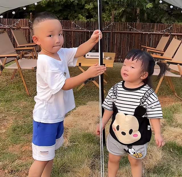 |杜新枝婆媳中秋开直播连线,老杜被投显尴尬,楷楷成心中寄托