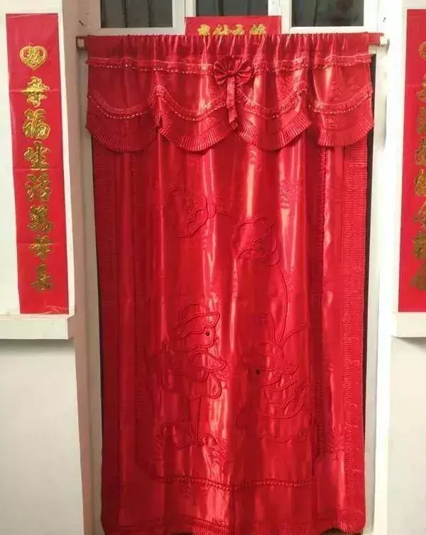 远嫁河北，农村婆家婚房让我心酸，卧室的门保证你们都没见过