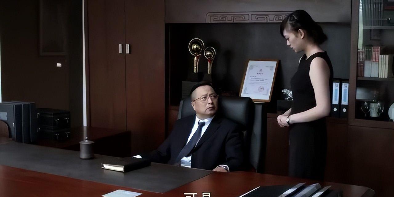 小姐姐|我毕业后上班2月染上花柳病，传播源是老板，次次上药都很疼