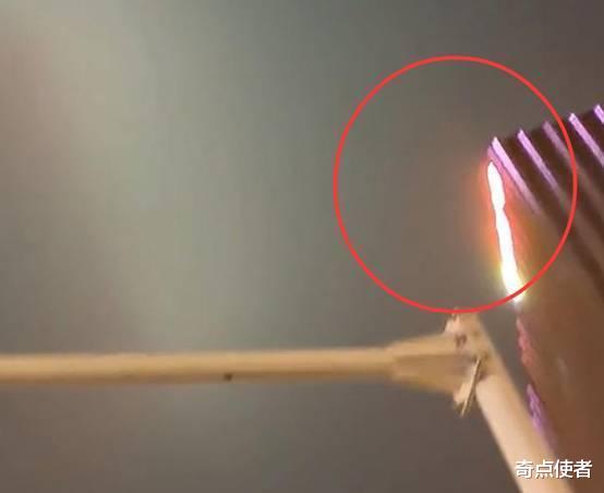 石家庄夜空出现“神秘矩阵”,制造者不知是谁,是什么来的?