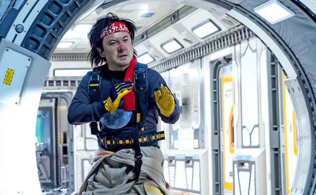 独行月球|2022年暑期档最强爆款终于诞生，两天票房飙破6.8亿元！