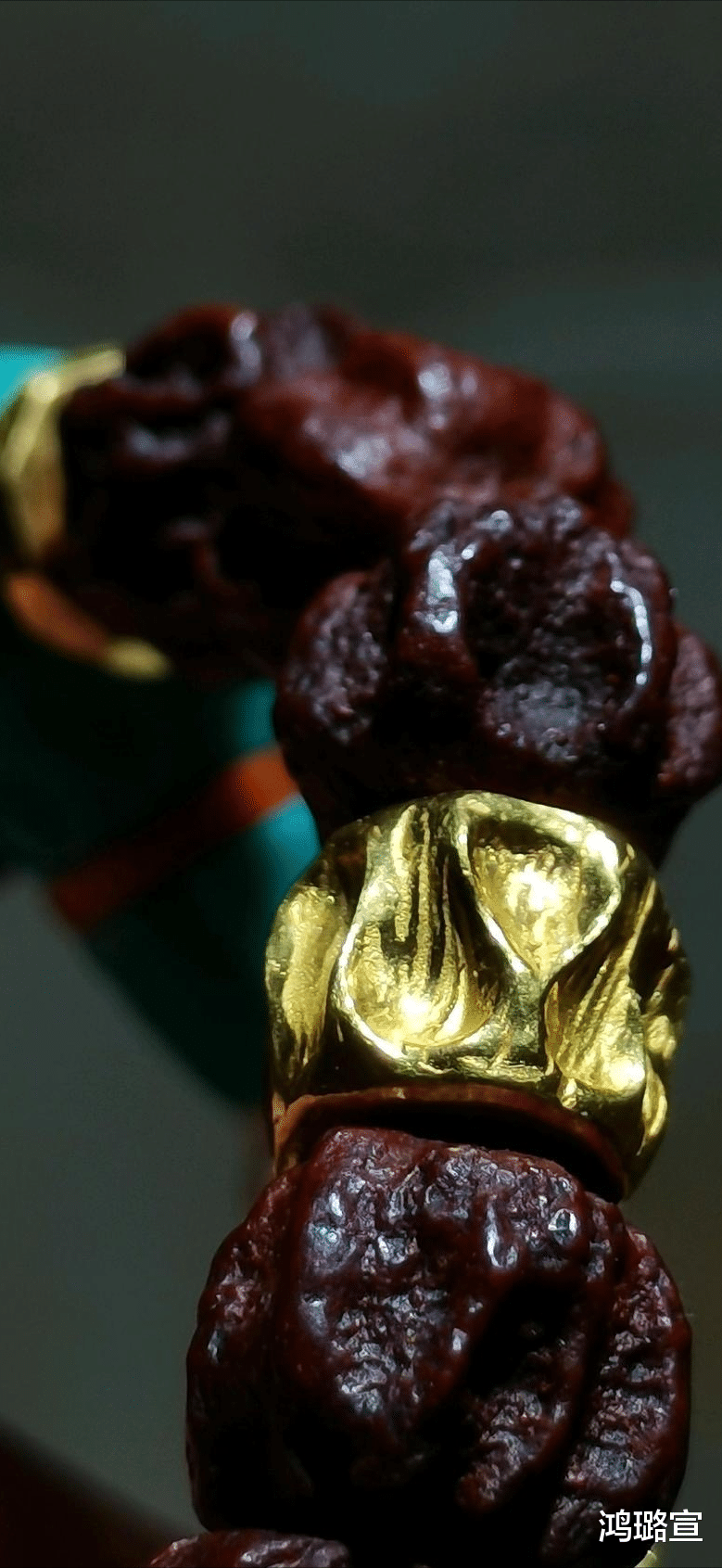 文玩|20岁就盘文玩会不会显得“老气横秋”?纯粹的爱好还是文化的崛起