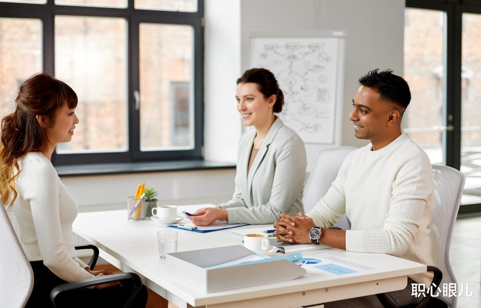 华为|想升职,光傻干可不够!职场中会赚钱的人,往往都把这4件事做好