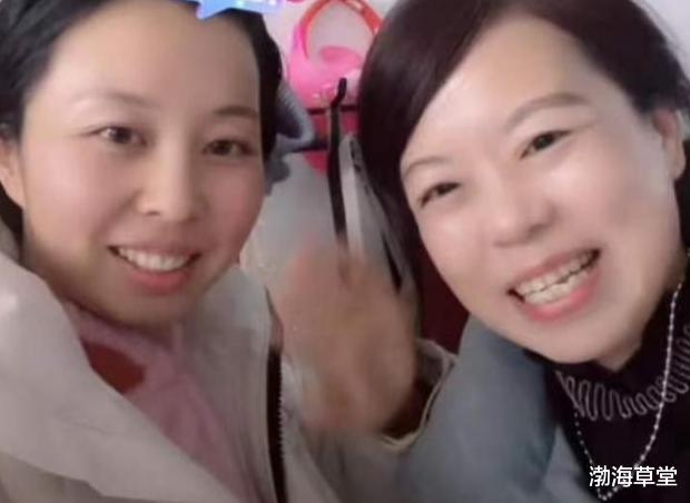 某主播送给威静二剂加强针。网友:吃一家饭管两家事