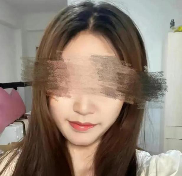 公厕打人者被批准逮捕,只有顶格处罚才能避免类似事件的发生
