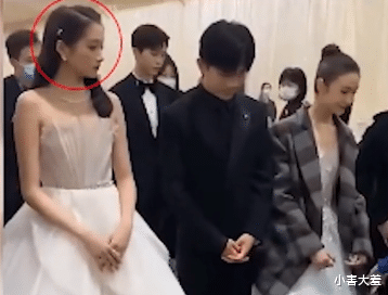 关晓彤|“真假格格”关晓彤：曾捡漏刘浩存角色，后因姐姐背负巨大争议