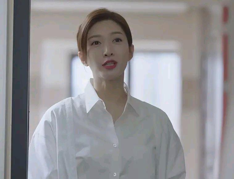 陈数|“女霸总”不是谁都能演，演技好的还得是陈数，赵丽颖有些稚嫩