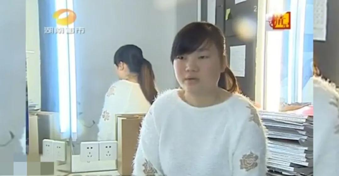 女子怀孕8个月抛弃丈夫和人私奔,生孩子后追悔莫及,含泪求原谅