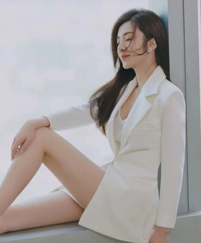 王晓晨|王晓晨,34岁至今未婚的她,风韵犹存