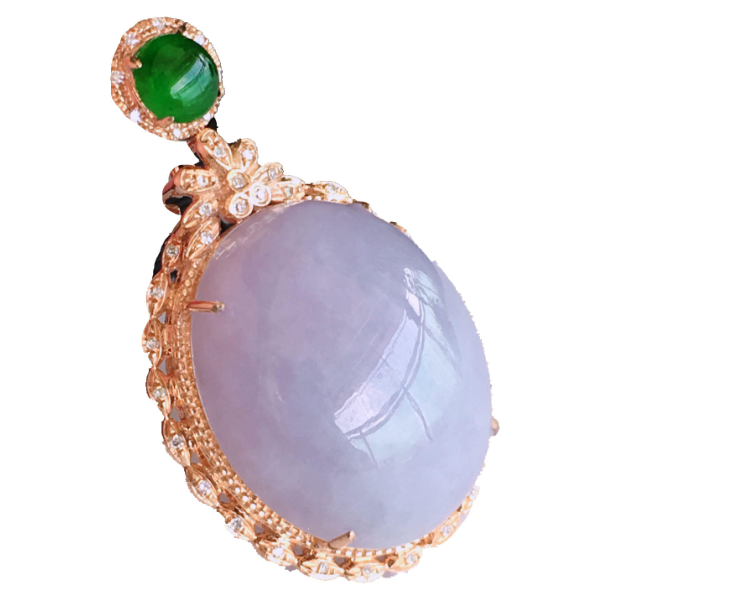 羊脂玉|同样一块翡翠,放在不一样的光线下,颜色就有很大的差别