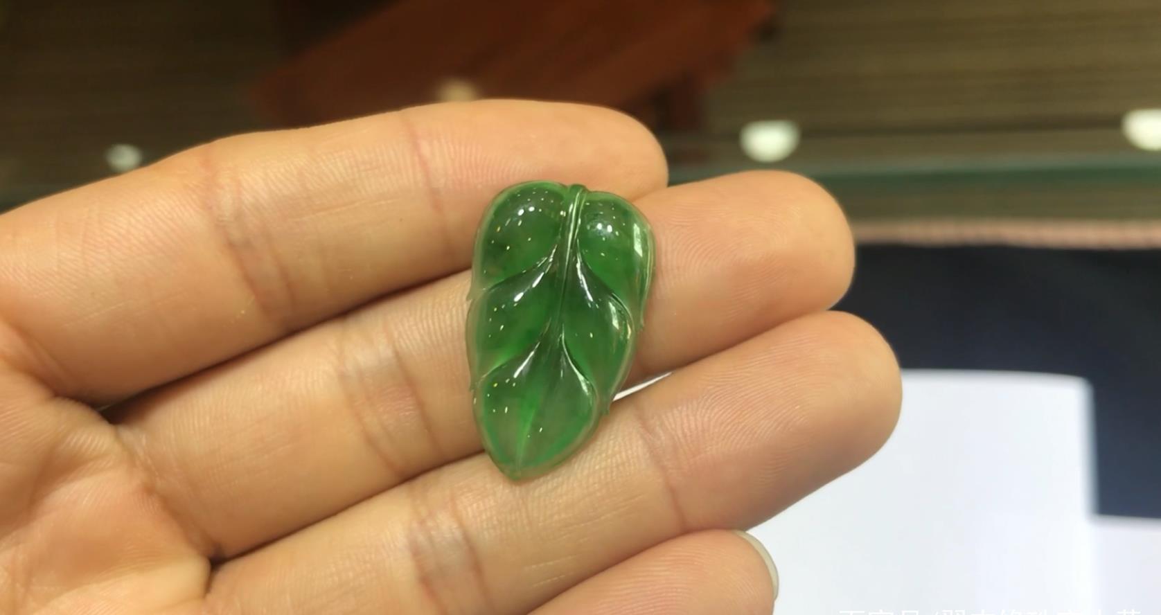 翡翠|翡翠的价格为何这么高？那是因为它的开采，是非常复杂的