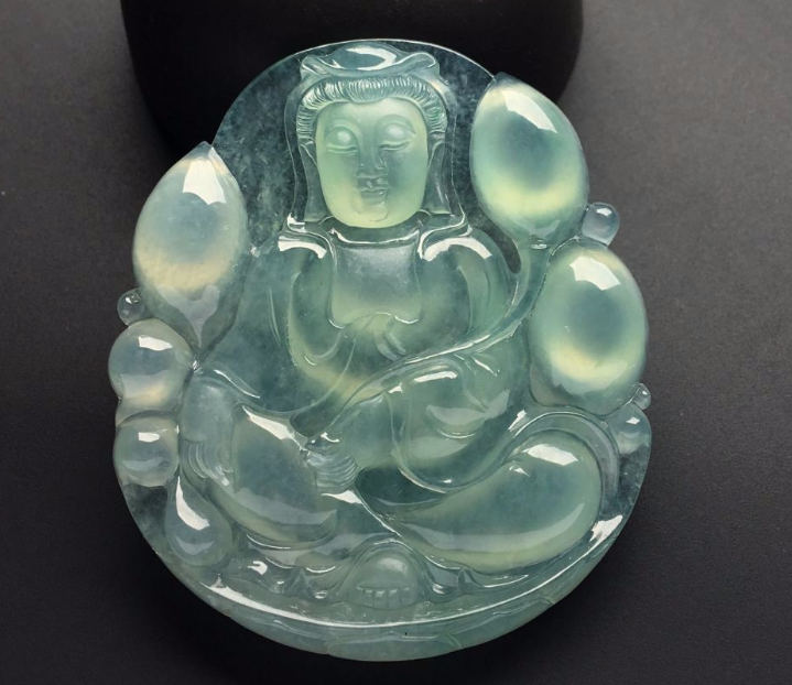 翡翠|所有的翡翠都能增值吗？答案是否定的，只有中高档的才会增值