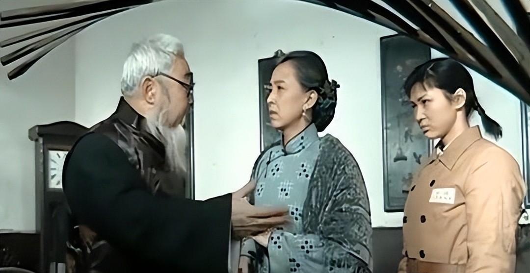 亮剑|看了现在的舆论场，我突然想起了《亮剑》中的田墨轩