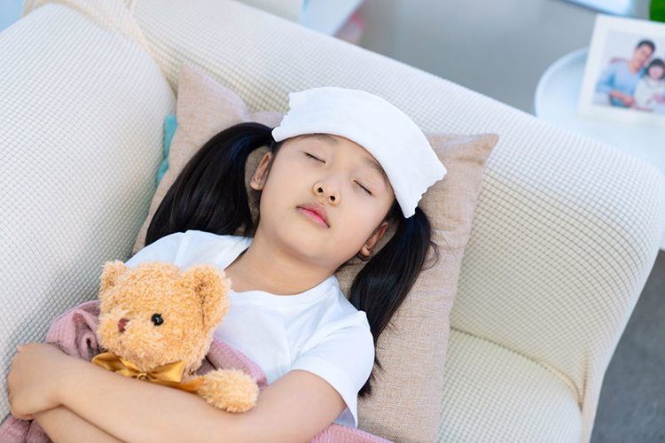 癌细胞|癌症是如何转移的？再三提醒：癌细胞扩散时，身体常有这4个症状