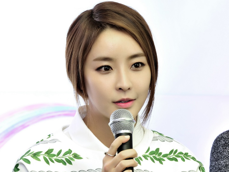 郑柔美|?    韩版海岩女郎，美丽温柔演技实力兼具，36岁收获美好爱情