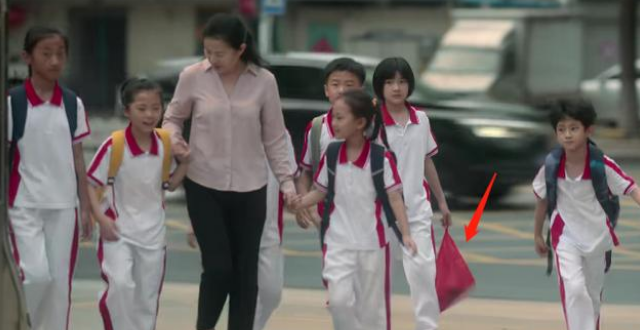 预告片|雷佳音带来的新剧《天才基本法》中，出现了很多的细节，甚至有些比剧情还要精彩