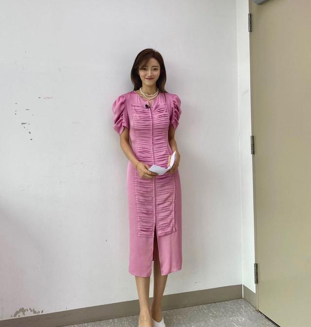 任昌丁|《色即是空》任昌丁小18岁娇妻晒两人合照秀恩爱，幸福的养育5子