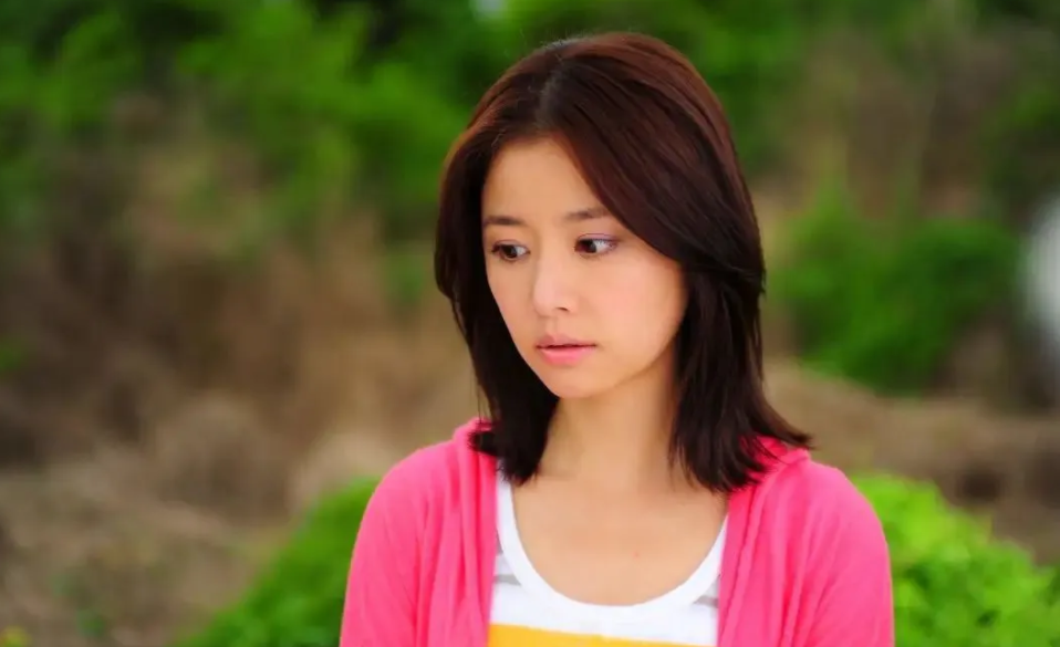 林心如|林心如评论区沦陷,网友:自作自受,怨不了别人