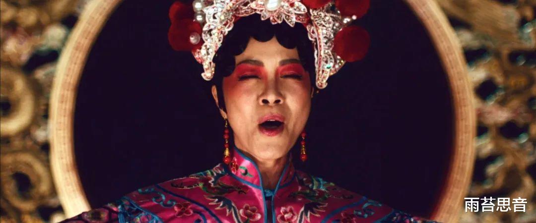 瞬息全宇宙|我们是荒原上互逐的圆石-《瞬息全宇宙》影评