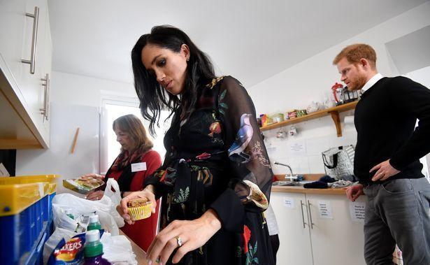 肖战|不叫父亲,阿奇和莉莉贝特给哈里起了一个可爱甜蜜的名字