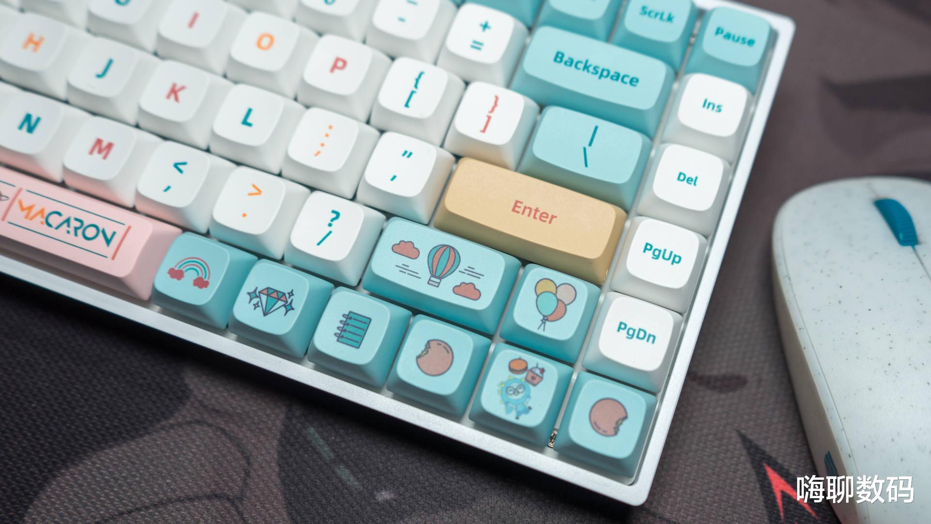 机械键盘|颜值即正义，体验SKYLOONG小呆虫马卡双模机械键盘有线版