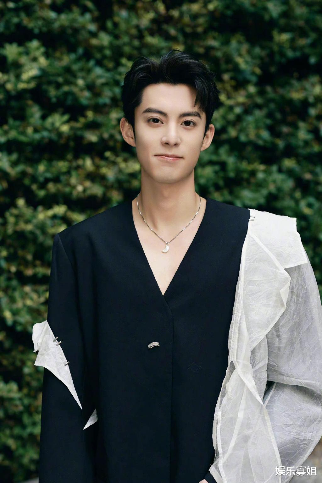 白梦妍|白鹿王鹤棣新剧《以爱为营》班底，阵容很强大，想不火都难！