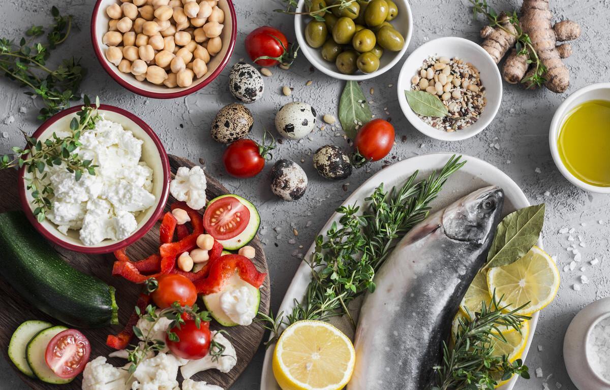 饮食|张文宏主任提醒:这类食物别吃太多,可能危害健康,影响寿命!