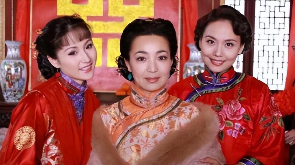 戴春荣|因出演《还珠》走红,嫁给老师36年零绯闻,女儿也踏入演艺圈
