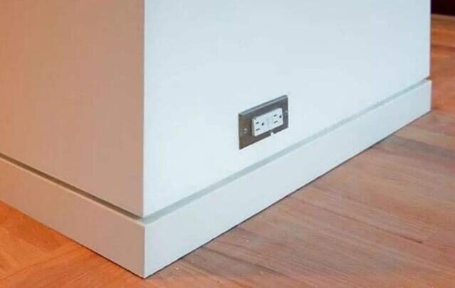 你还在给踢脚线交智商税?实木材质已经过时,铝合金材质才是王道