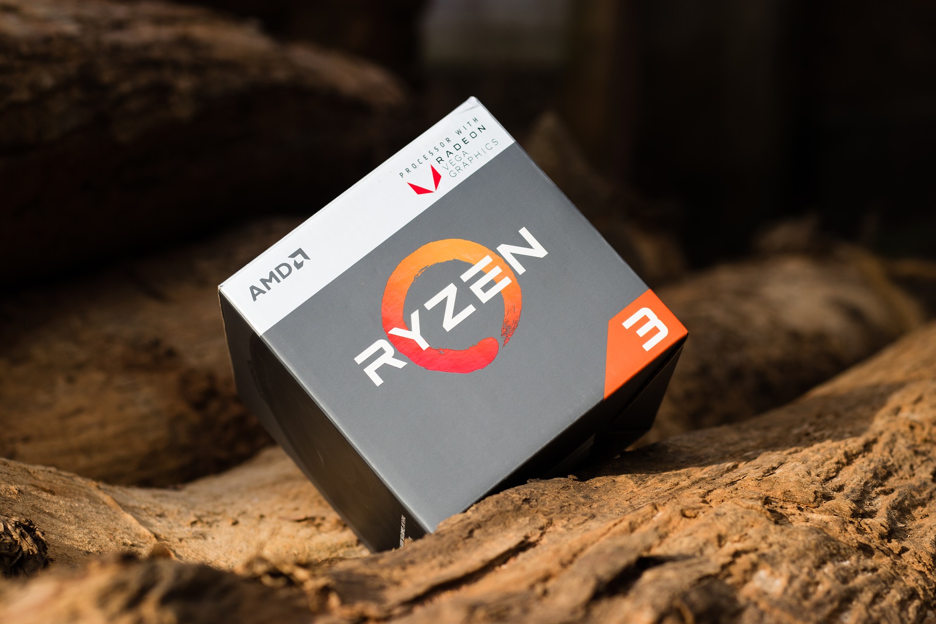 12代酷睿压力给足了！AMD新CPU曝光：功耗提升，本月发布