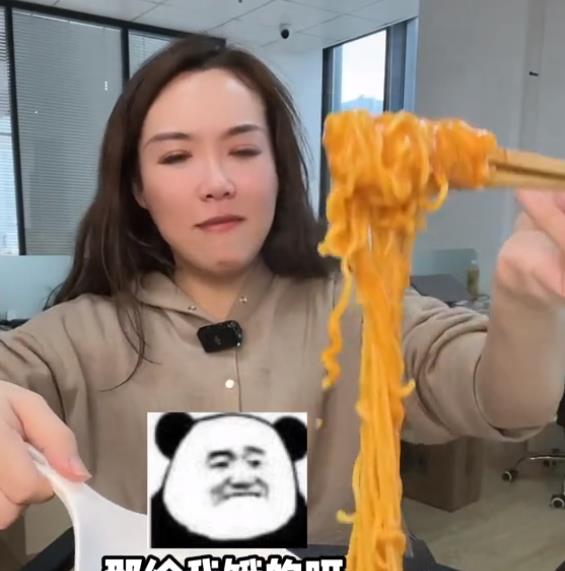 浪胃仙|浪胃仙断更23天,游絮开始被流量反噬,网友:看你吃没食欲