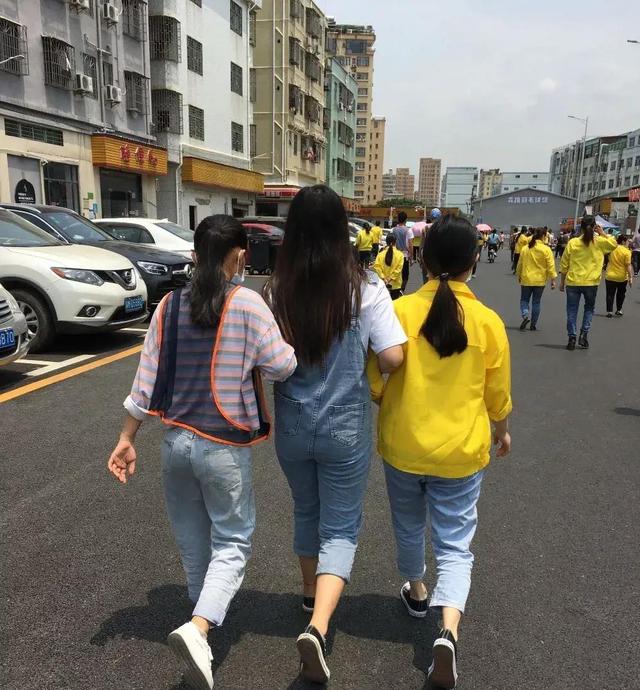 加班费|工厂普工月薪6000没人去,打工者:按8小时才2300,3700是加班费