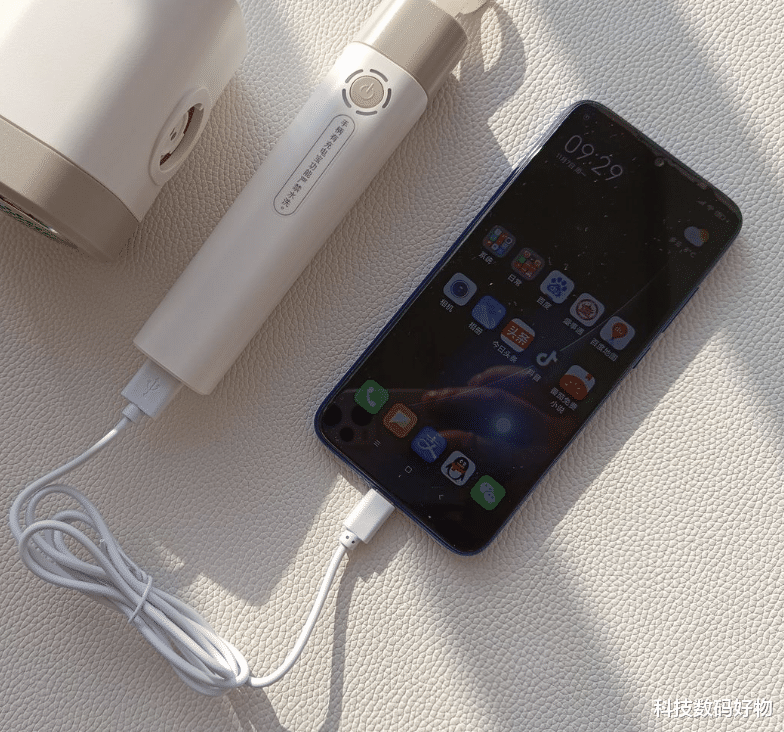 大宇毛球修剪器M4,颜值高有质感功能齐全,家家户户需要它