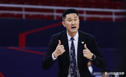 周鹏|曝周鹏情况不算严重，出战G3存疑！赵继伟暖心问候，杜锋还未放弃